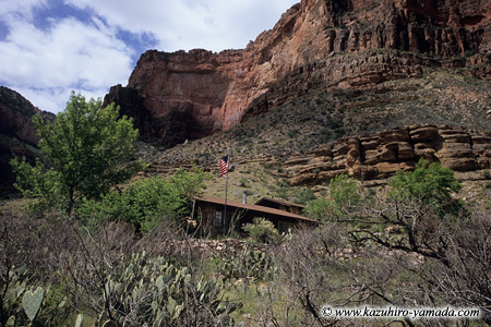 Indian Garden Ranger Station / �C���f�B�A���K�[�f�������W���[�l�ߏ�