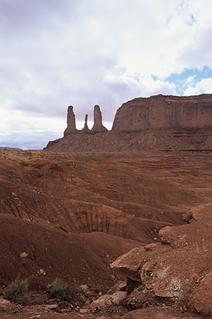 Three Sisters / �X���[�V�X�^�[�Y