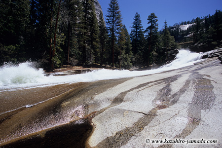 Emerald Pool / �G�������h�v�[��
